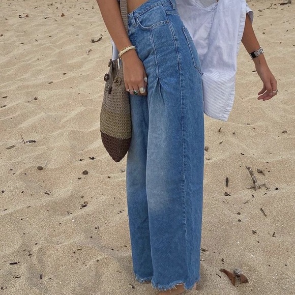 Free People Old West Slouchy Wide Leg Elephant Bell Jeans 28 SOLD OUT - Picture 7 of 8